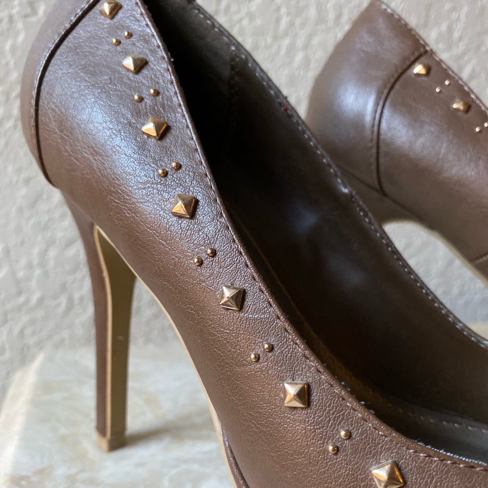 Tan stillettos with gold studs